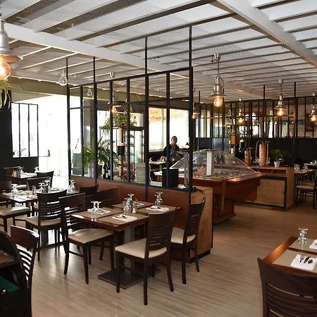 Hotel Du Port Л'Еґійон-сюр-Мер Екстер'єр фото